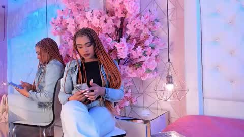 Malika soleil  online show from 8, 3, 2026