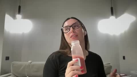 malina568708 online show from 28, 1, 2025