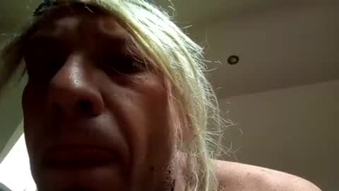 Snapshot of malinowy85 chatting on 7, 5, 2026 malinowy85 online show from 7, 5, 2026