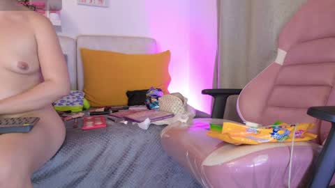Snapshot of malka_burning chatting on 8, 6, 2026 Malka online show from 8, 6, 2026