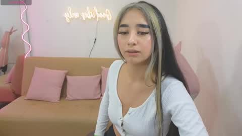 Malory  online show from 8, 2, 2025