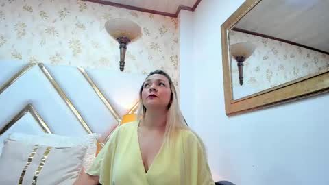 Snapshot of malorysweet chatting on 8, 5, 2026 MalorySweet online show from 8, 5, 2026