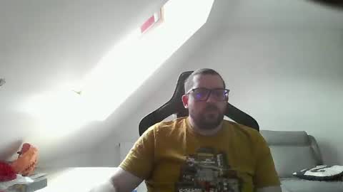 Snapshot of malou2927 chatting on 23, 12, 2024 breton online show from 23, 12, 2024