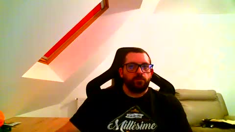 Snapshot of malou2927 chatting on 31, 12, 2024 breton online show from 31, 12, 2024