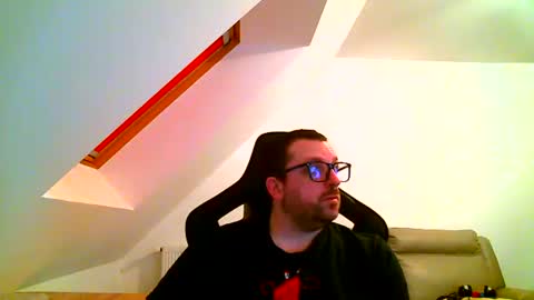 Snapshot of malou2927 chatting on 1, 3, 2025 breton online show from 1, 3, 2025