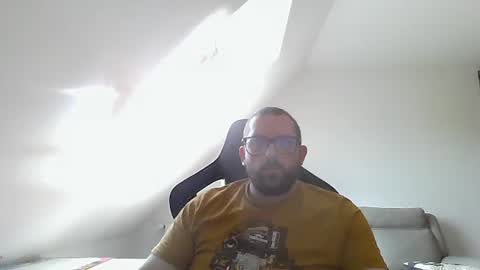 Snapshot of malou2927 chatting on 28, 9, 2025 breton online show from 28, 9, 2025