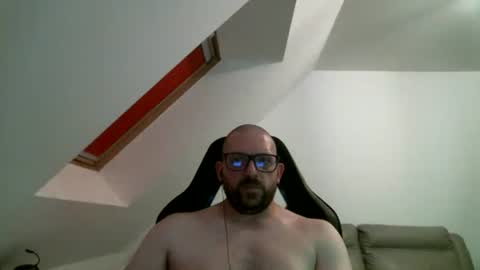Snapshot of malou2927 chatting on 14, 6, 2026 breton online show from 14, 6, 2026