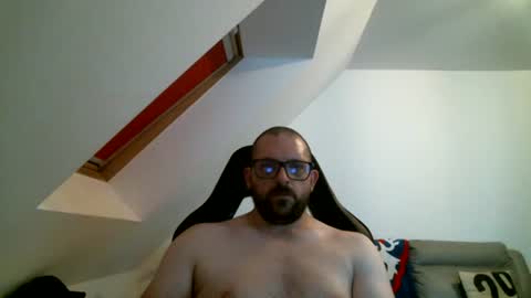 Snapshot of malou2927 chatting on 24, 6, 2026 breton online show from 24, 6, 2026