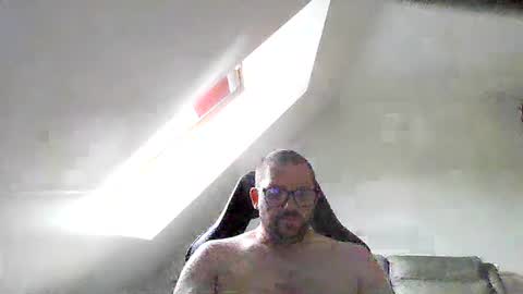 Snapshot of malou2927 chatting on 15, 7, 2026 breton online show from 15, 7, 2026
