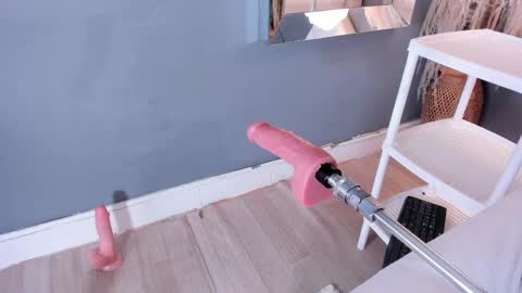 Malu online show from 25, 2, 2025