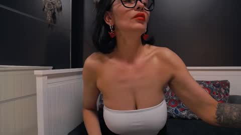 Snapshot of mamasitasexy79 chatting on 15, 3, 2026 ioana love online show from 15, 3, 2026