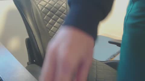 Snapshot of mamute23 chatting on 31, 10, 2025 BigBrazilianCock online show from 31, 10, 2025