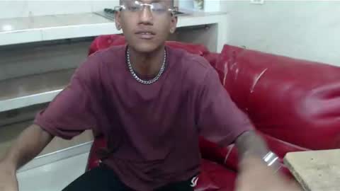 man_san11 online show from 31, 1, 2025