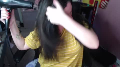 Snapshot of mandybabyxxx chatting on 2, 12, 2024 MandyBabyXXX online show from 2, 12, 2024