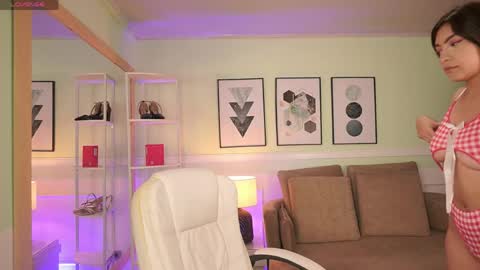 Mandy Collins online show from 20, 4, 2026