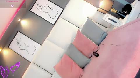 manellyksparklee online show from 20, 4, 2026