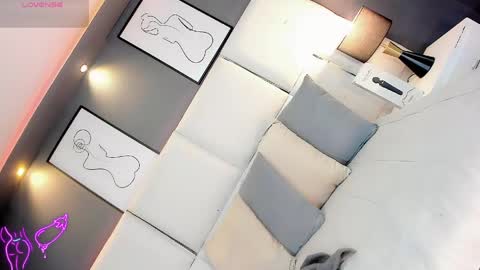 manellyksparklee online show from 23, 4, 2026