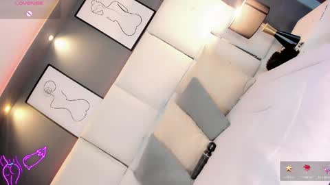 manellyksparklee online show from 25, 4, 2026