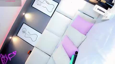 manellyksparklee online show from 5, 6, 2026