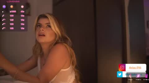 Snapshot of manelyk_10 chatting on 12, 2, 2025 online show from 12, 2, 2025