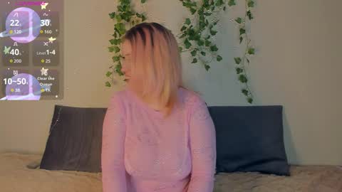 Snapshot of manic_pixie_ chatting on 13, 9, 2025 manic_pixie_ online show from 13, 9, 2025