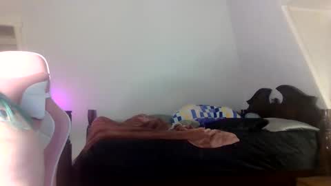 ManicPixiePop online show from 11, 5, 2026