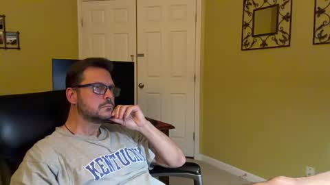 Snapshot of mankav73 chatting on 30, 7, 2026 mankav73 online show from 30, 7, 2026