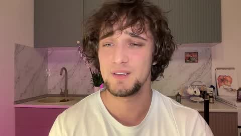 Snapshot of manolein chatting on 17, 10, 2025 manolein online show from 17, 10, 2025