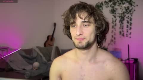 Snapshot of manolein chatting on 14, 12, 2025 manolein online show from 14, 12, 2025