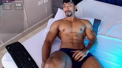 Snapshot of manolo_hot1 chatting on 1, 3, 2025 Manolo Hot 1 online show from 1, 3, 2025