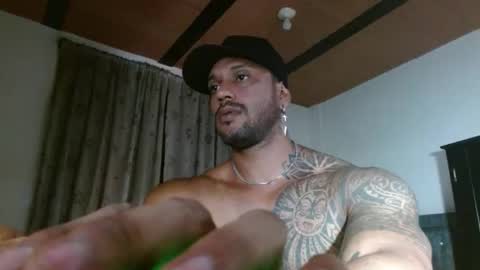 Snapshot of manolofitt chatting on 16, 5, 2026 Manolo online show from 16, 5, 2026