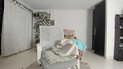 Snapshot of mantis_wine chatting on 3, 1, 2025 MARY online show from 3, 1, 2025