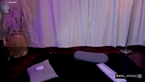 manu  velezz   Help me to get to 100 thumbs ups Tip 25tks  Rate me  online show from 24, 4, 2026