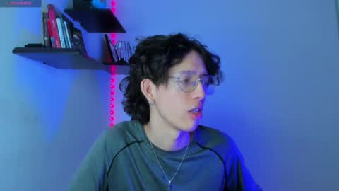 Manuel online show from 15, 2, 2025