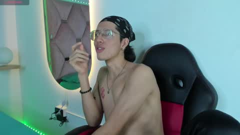 Manuel online show from 4, 3, 2025