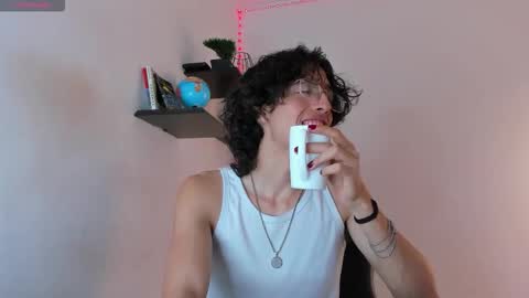 Manuel online show from 9, 10, 2025