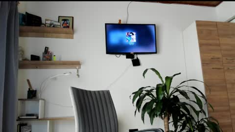 manucute 23  online show from 5, 4, 2026