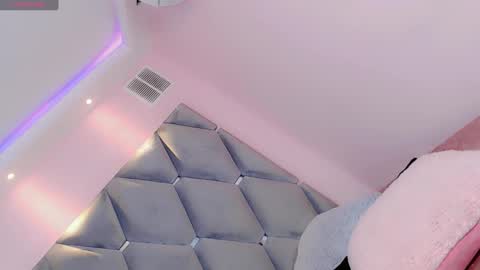 Snapshot of manuela_kingsley chatting on 28, 12, 2024 Manuela Kingsley online show from 28, 12, 2024