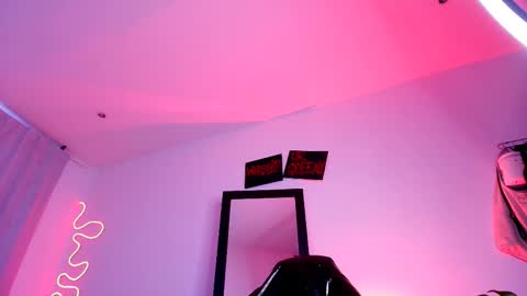 manuevans10 online show from 18, 9, 2025