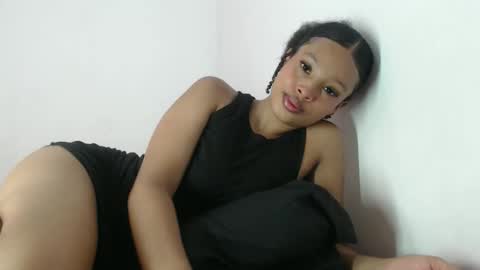 Snapshot of mar_aimy chatting on 12, 11, 2025 Mar online show from 12, 11, 2025