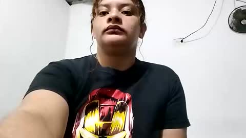 Snapshot of mara_lopez001 chatting on 21, 5, 2026 mara_lopez001 online show from 21, 5, 2026