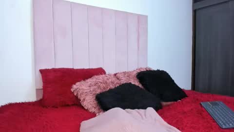 Snapshot of mara_sans chatting on 4, 12, 2024 Mara online show from 4, 12, 2024