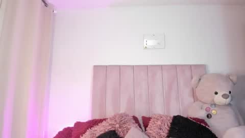 Snapshot of mara_sans chatting on 10, 6, 2026 Mara online show from 10, 6, 2026