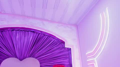 maralinette22 online show from 1, 11, 2025