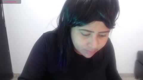 Mara Silk online show from 10, 9, 2025