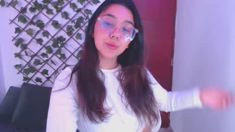 Marcela  online show from 21, 11, 2025