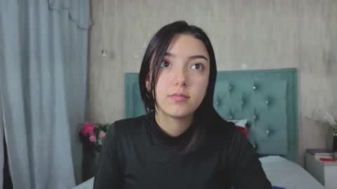 Snapshot of marcelaa_fox chatting on 11, 9, 2025 Marcela online show from 11, 9, 2025