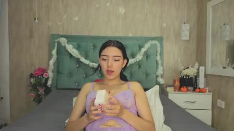 Snapshot of marcelaa_fox chatting on 26, 11, 2025 Marcela online show from 26, 11, 2025