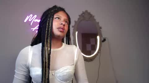 Snapshot of marceline_abadeer00 chatting on 17, 12, 2024 Michell Dayan online show from 17, 12, 2024