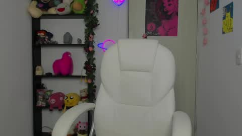 Snapshot of marcelinegh chatting on 15, 4, 2026 Marceline online show from 15, 4, 2026